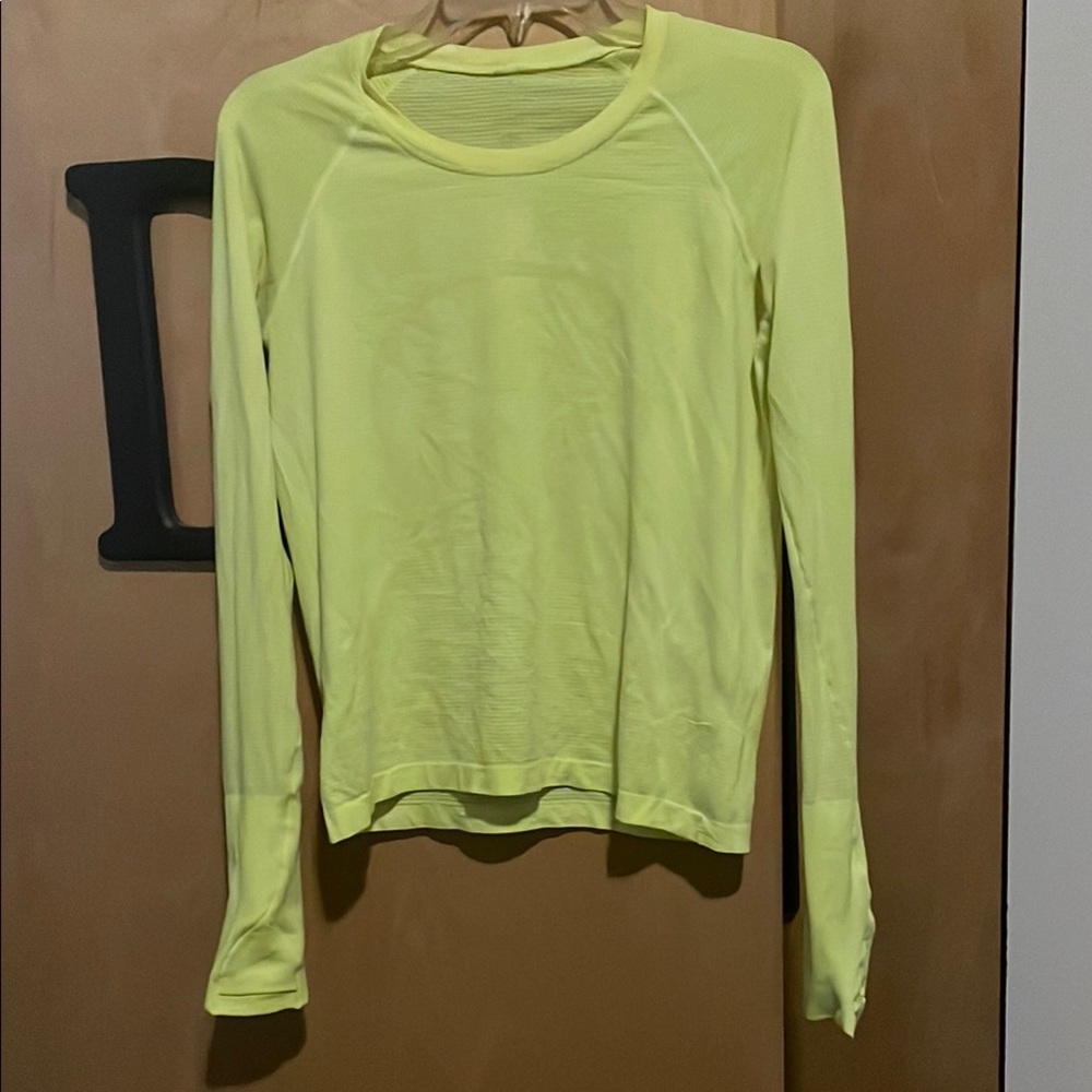 Lululemon Swiftly Tech Long Sleeve Shirt 2.0 *Race Length Highlight Yellow